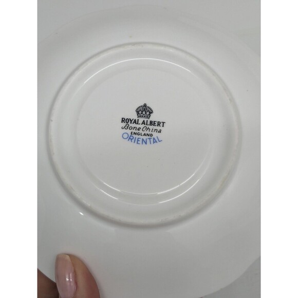 ROYAL ALBERT ORIENTAL TEA CUP SAUCER CHINOISERIE PAGODA HORSES BLACK GOLD *READ* - Picture 9 of 9